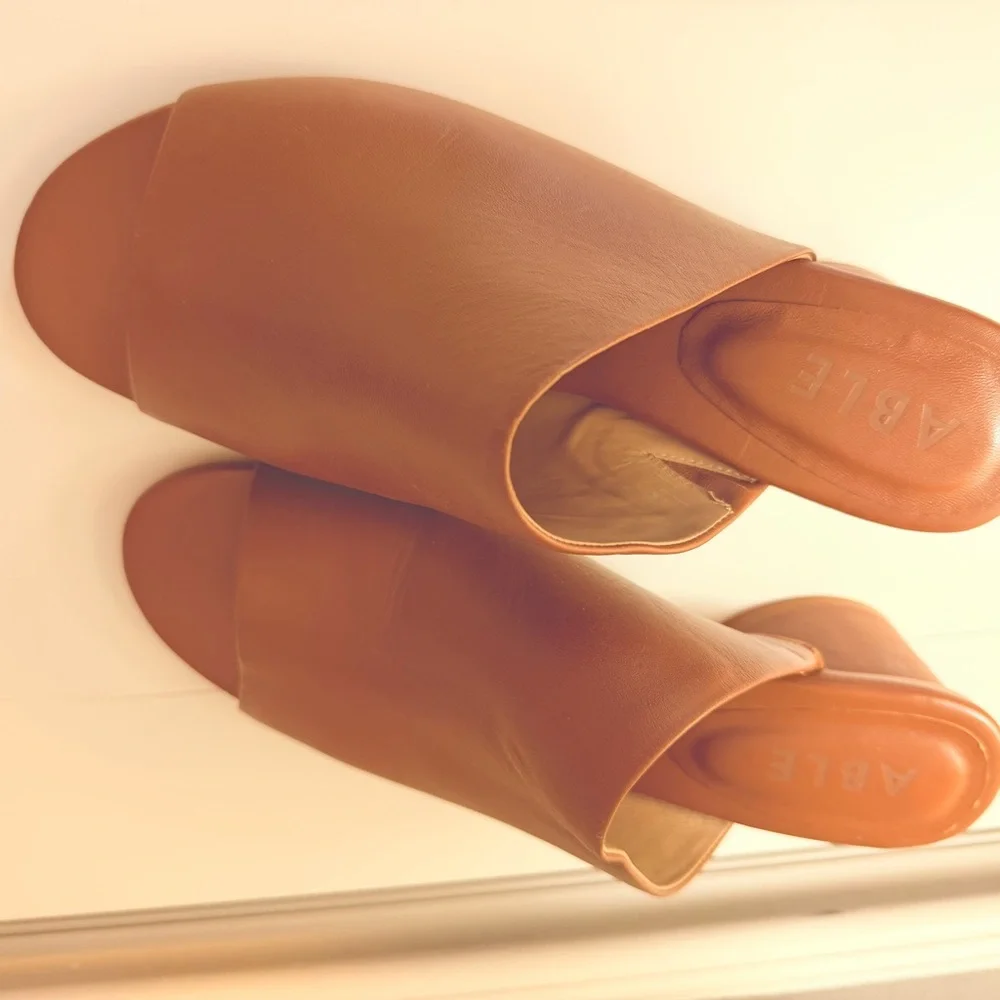 Able Renee round heel Women's Tan Leather Slide Mule - Classic Open-Toe Heel - Picture 3 of 13